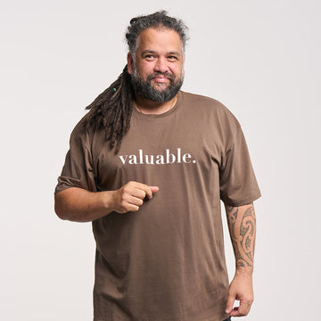VALUABLE MEN’S TEE