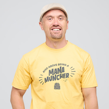 MANA MUNCHER MEN'S TEE