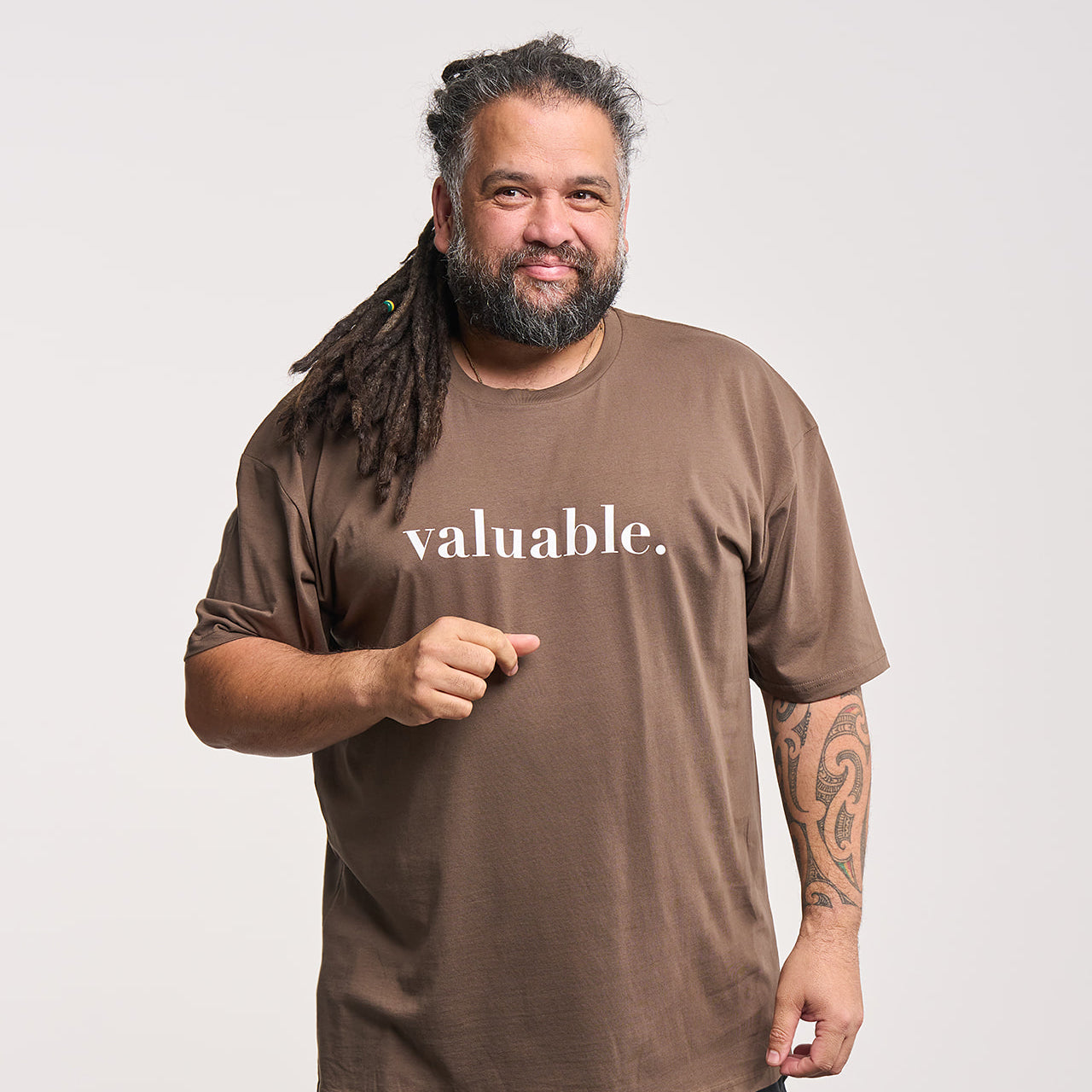 VALUABLE MEN’S TEE