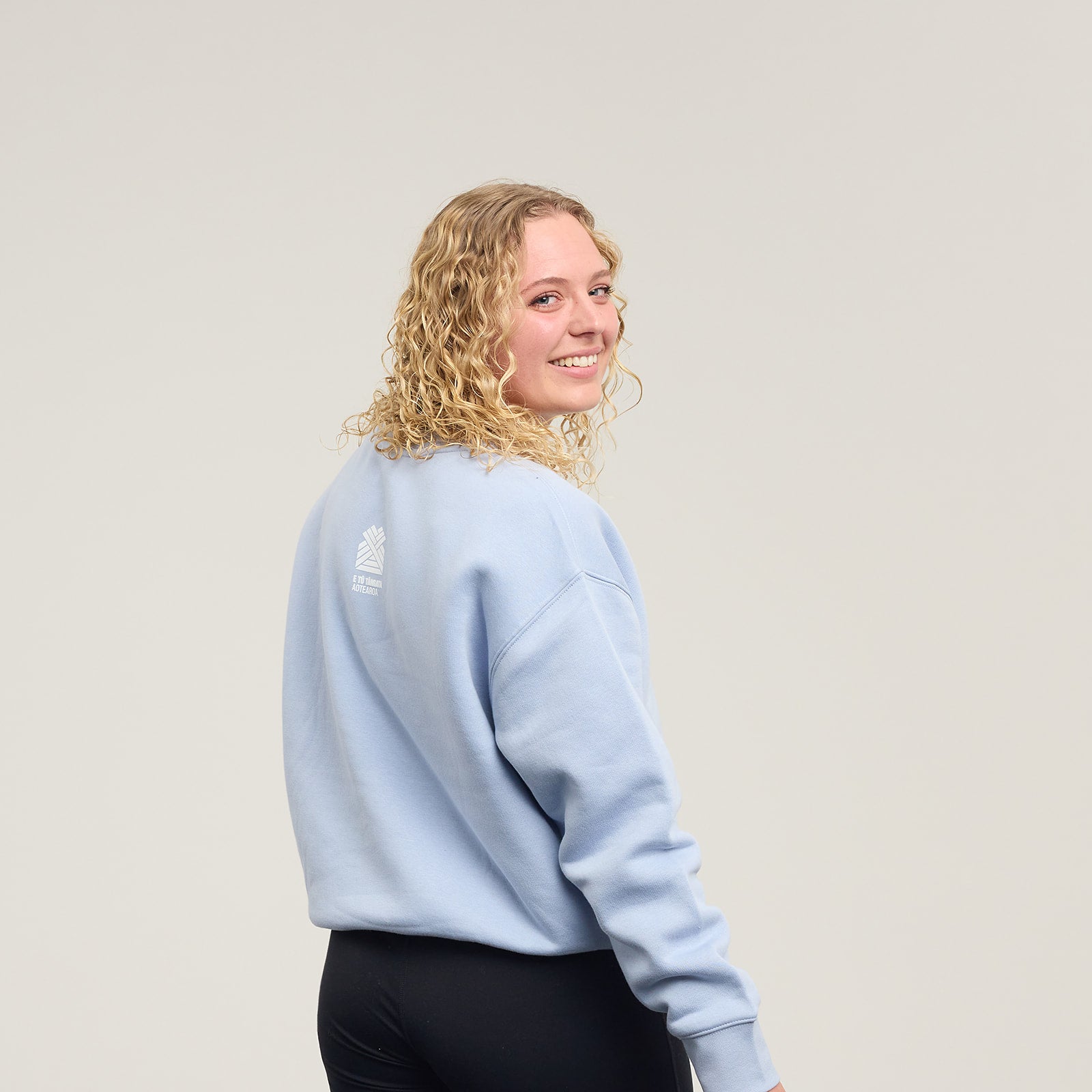 VALUABLE WOMEN’S CREW