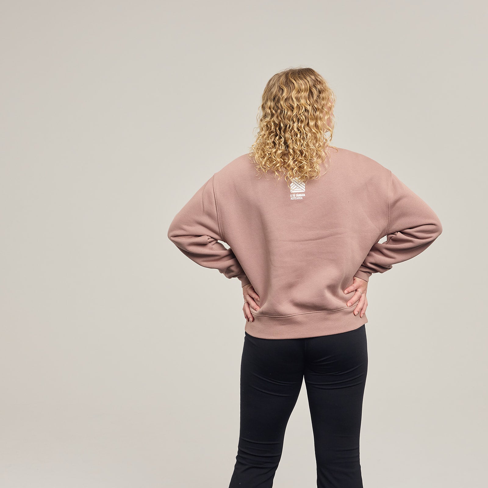 VALUABLE WOMEN’S CREW