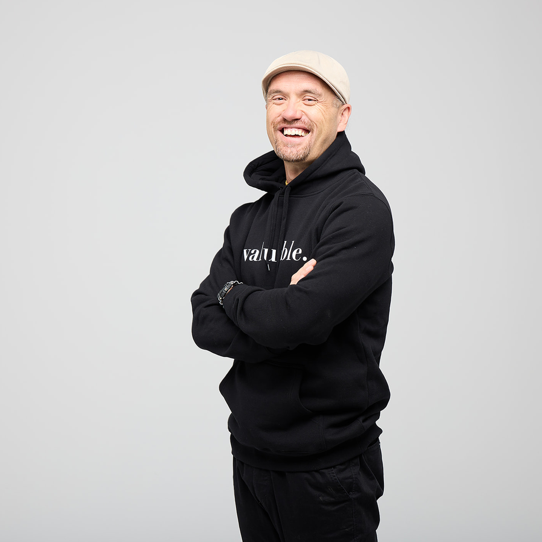 VALUABLE MEN'S HOODIE